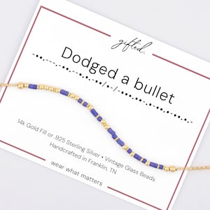 Individuelles Morsecode-Armband: Glück gehabt | Humorvolles Geschenk für die beste Freundin nach einer Trennung | Schmuck mit versteckter Botschaft
