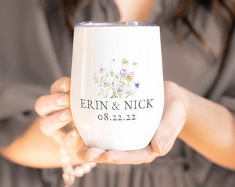 Personalized Wildflower Bride Groom Wedding Date Wine Tumbler, Custom Wine Tumbler, Floral Bouquet Tumbler, Personalized Wedding Gift