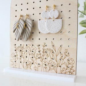 SVG Wildflower Arch Earring Display Stand Laser Cut File for Glowforge, Floral Jewelry Display Stands for Earrings image 2