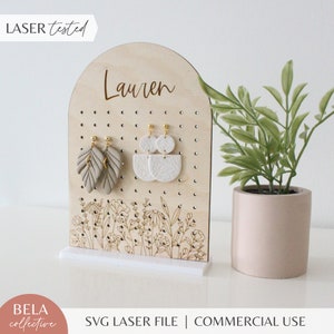 File di taglio laser per espositore per orecchini ad arco con fiori selvatici in formato SVG per Glowforge, espositori per gioielli floreali per orecchini