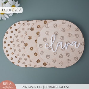 Set di file SVG di 6 tondi di supporto per cartelli a forma di margherita / Cartello con nome personalizzato per bambina / Arte murale personalizzata in legno Boho per bambini / File di taglio Glowforge Lasers