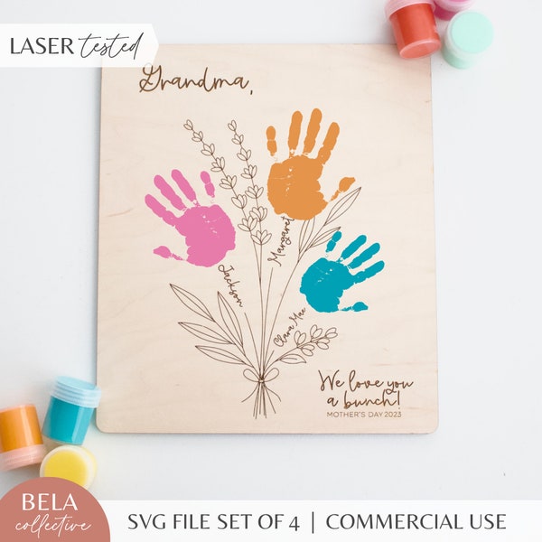 SVG Fête des Mères Handprint Sign Ensemble de 4 | Bouquet d’empreintes de mains en bois | Cadeau pour enfants en bois pour maman grand-mère | Fichiers de découpe laser Glowforge
