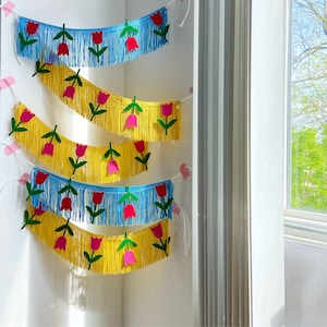 Tulip Fringe Banner | fringe wall hanging, flower banner, party garland, wall decor, dorm decor