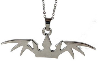 Kingdom Hearts Halloween Town Winged Crown Sora Pendant Necklace Cosplay Jewelry