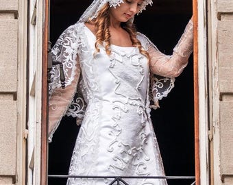 white elven dress White Medieval Dress Celtic gown elven dress – Cosplayrr main image 1