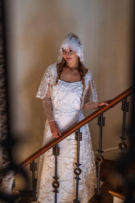 padme wedding dress I am wondering how to get or make something close to this veil from Padme's in Star Wars. : r/Weddingsunder10k There are four separate pieces Padme Wedding Dress, Padme Dress,