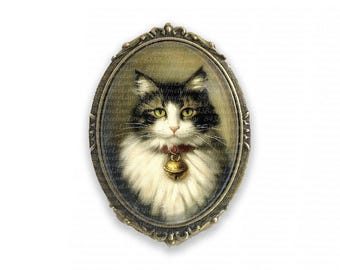 Victorian Inspired Tuxedo Cat Brooch: Oil Painting Style Art Pin