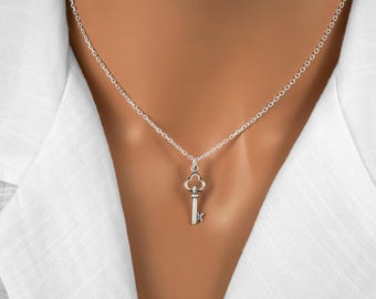 Antique Key Necklace - 925 Sterling Silver Key Charm Necklace - Vintage Skeleton Key Pendant - Key Jewelry