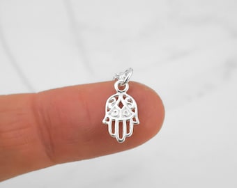 Hamsa Necklace, Tiny Hamsa Hand Necklace, Jewish Hamsa Charm Necklace, Hand of Fatima Necklace, Hamsa Pendant, 925 Sterling Silver Jewelry
