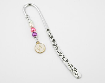 Capricorn Bookmark - Zodiac Sign Charm Bookmark, Astrology Bookmark, Capricorn Gifts, Astrology Gifts, Zodiac Gifts, Beaded Metal Bookmark