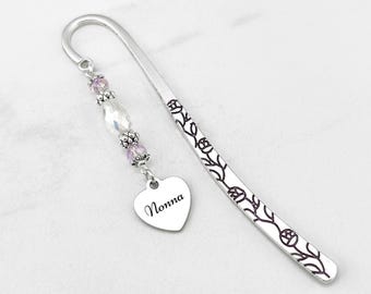 Nonna Bookmark: Custom Engraved Heart Charm with Name, Beaded Stationary for Italian Grandma