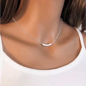 Curved Bar Necklace - 925 Sterling Silver Layering Necklace - Everyday Necklace - Dainty Casual Jewelry - 25mm Bar