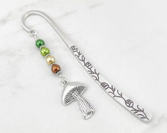 Magical Mushroom Bookmark - Silver Botanical Charm - Cottagecore Gift Ideas - Tibetan Silver Beaded Bookmark