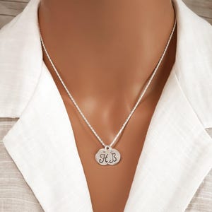 Zwei Initialen Halskette | Hand gestempelt Initial Halskette, personalisierte 925 Sterling Silber Schmuck, Schwester Geschenk, Mom Halskette