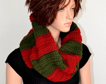 Crochet Christmas Cowl