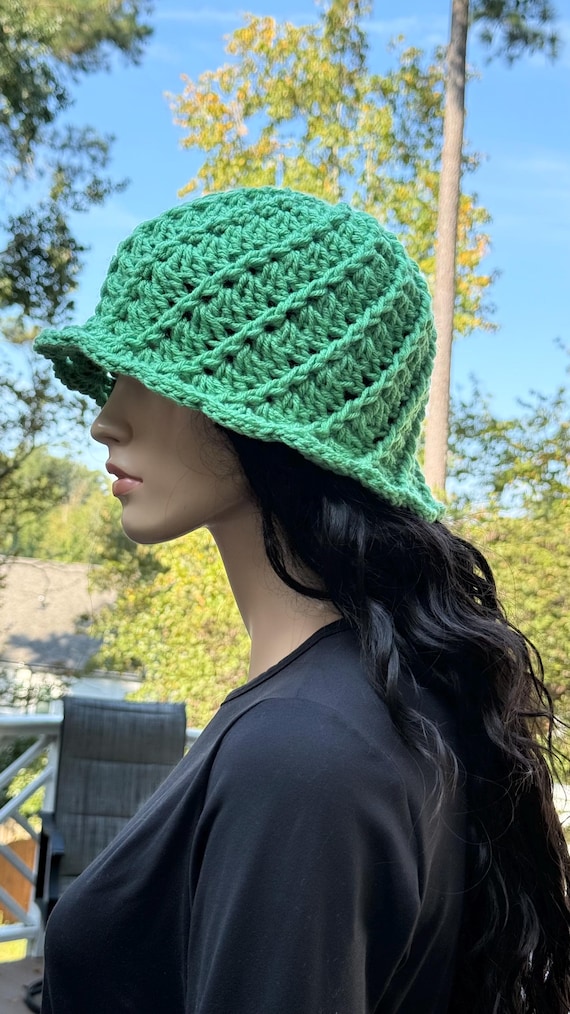 Crochet Cloche Sun Hat: Green Pea Acrylic Bucket Hat - Etsy  display picture 3