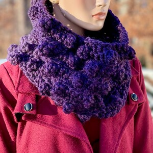 Crochet Bobble cowl/ Neck Warmer