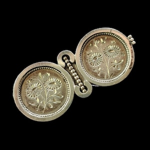 Aesthetic outlet movement jewelry