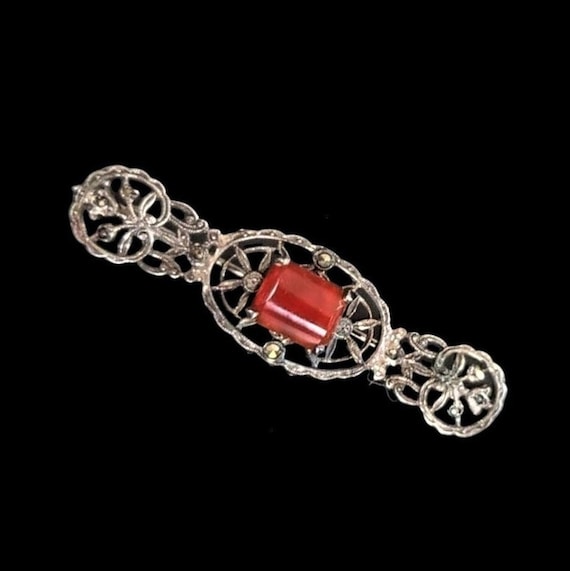 Antique art deco brooch Gem