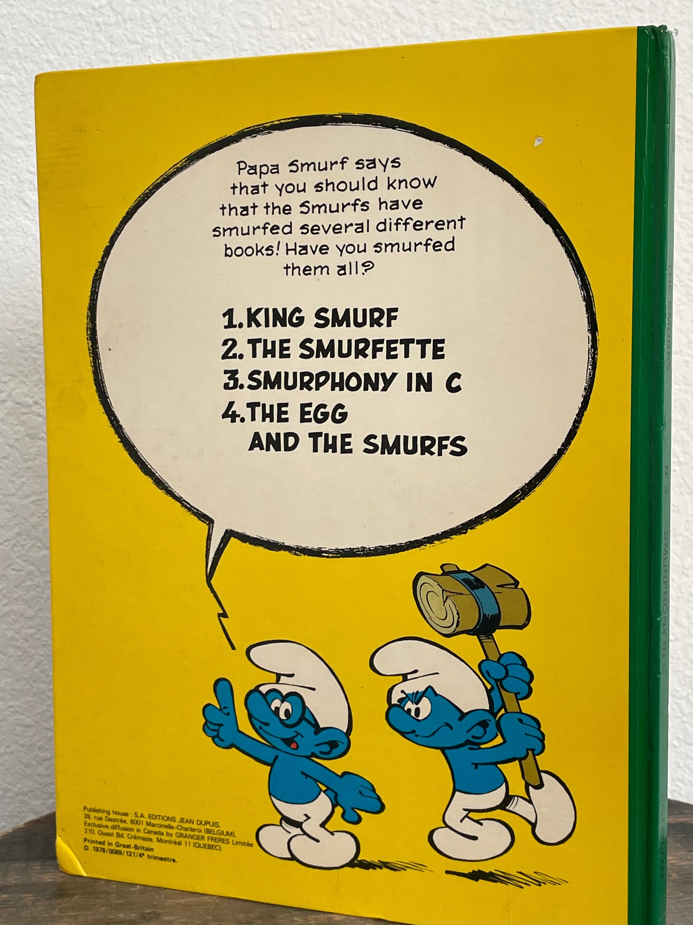 Smurfs Vintage 1984 Collectible Smurfing in the Air Read-along Book w record