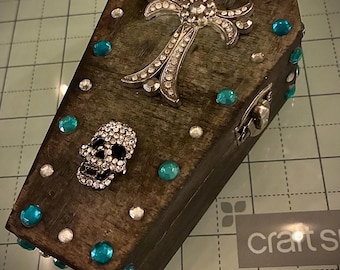 Caja para anillos con calavera de diamantes de imitación – Joyero de recuerdo verde