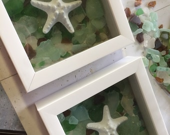Caja de sombras con estrellas de mar y vidrio marino - Decoración de pared náutica original - Hecha a mano en EE. UU. -