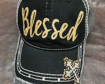 Bonnet effet vieilli BLESSED avec croix - strass