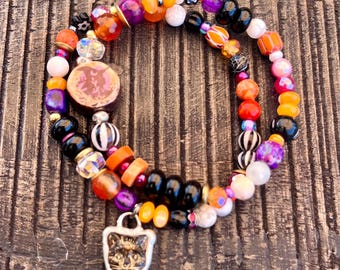 Pulseras apilables Something Wicked, pulsera de bruja, joyería de Halloween, cuentas artesanales
