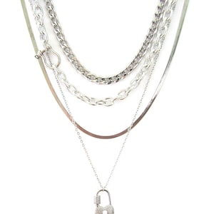 Layer Necklace Set, Carabiner Clasp Necklace, Herringone Snake Chain, Cuban Link Choker, Silver Layered Chains, Triple Layer Necklace