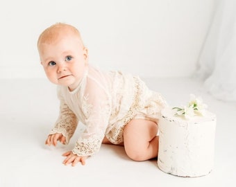 Baby Girls Lace Top & Bloomer Set, Boho Girls Cream Outfit, Boho Baby, Lace Girl Outfit, Newborn Photography Outfit, Amelie Lace Top Set