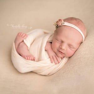 Newborn Photography Wrap, Newborn Photography Props, Stretch Jersey Newborn Photography Wrap, Jersey Baby Swaddle, Ivory Jersey Stretch Wrap