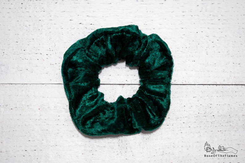 Set of 10 velvet scrunchies hair accessories