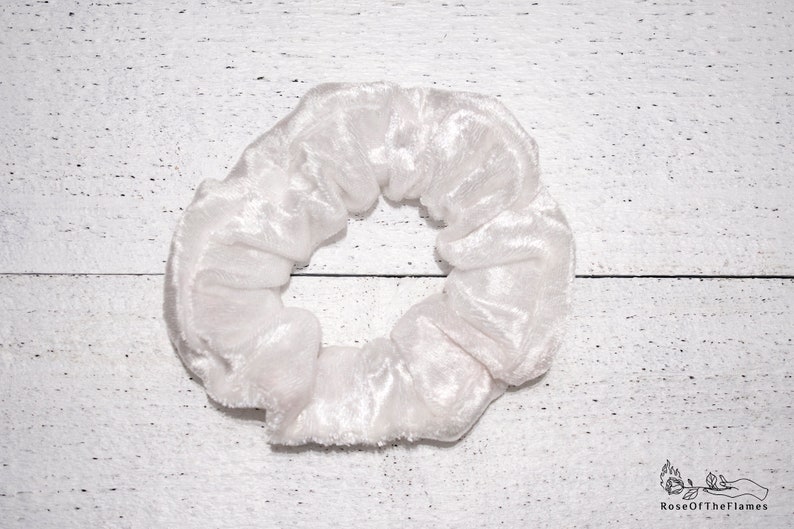 Set of 10 velvet scrunchies hair accessories