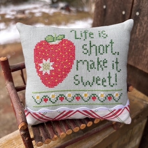 Life Is Short, Make It Sweet (PDF) Cross Stitch Pattern