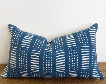 Chiangmai Blue and White Hmong Blockprint Tribal Batik Lumbar Pillow Cover // 12 x 20  No.014