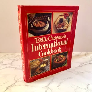 Betty Crocker International Cookbook 1980 First Edition | Vintage Cookbooks Recipes | Foodie Gift