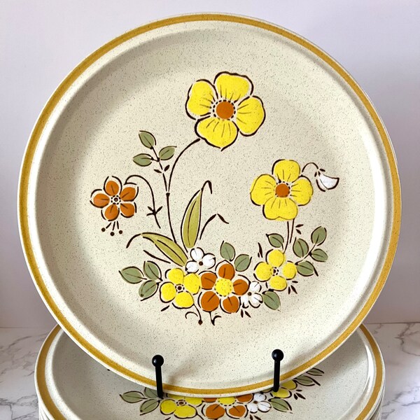 Set of 4 Dinner Plates Hearthside Garden Festival Stoneware Vintage | Made in Japan | Yellow Orange Floral Dinnerware | 10.5 Inches |