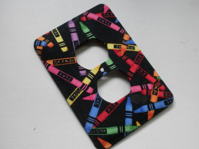 CRAYON Print Outlet Cover image 1