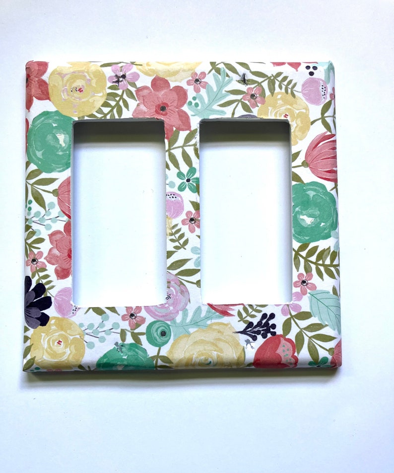 SOFT FLORAL Light Switch Plates image 4