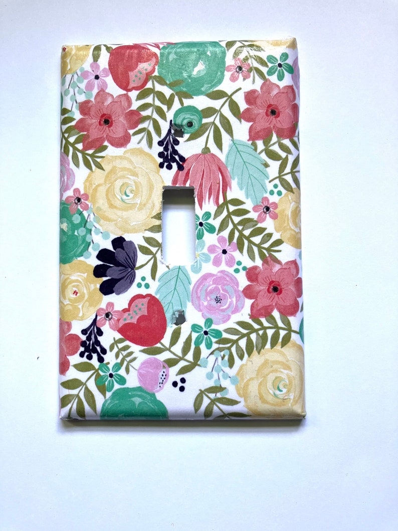 SOFT FLORAL Light Switch Plates image 1