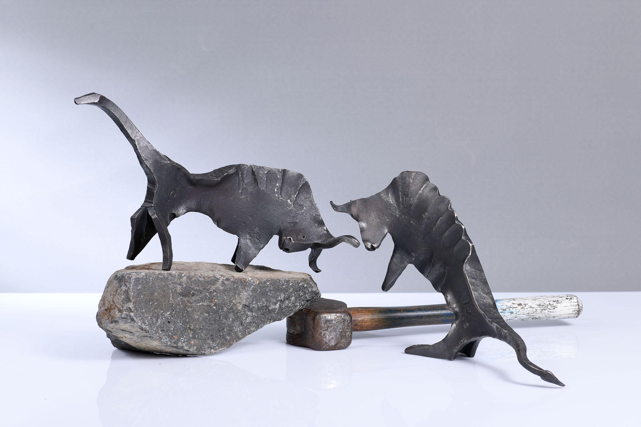 鍛鉄の雄牛の彫刻：手鍛造の素朴な鍛冶屋の芸術 12インチ - Etsy 日本