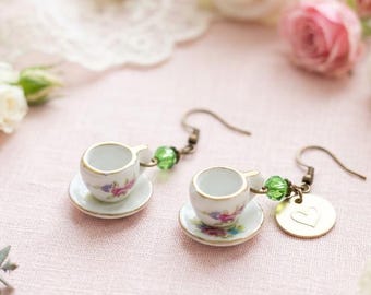 Pendientes de taza de té de porcelana: joyas extravagantes para la fiesta del té