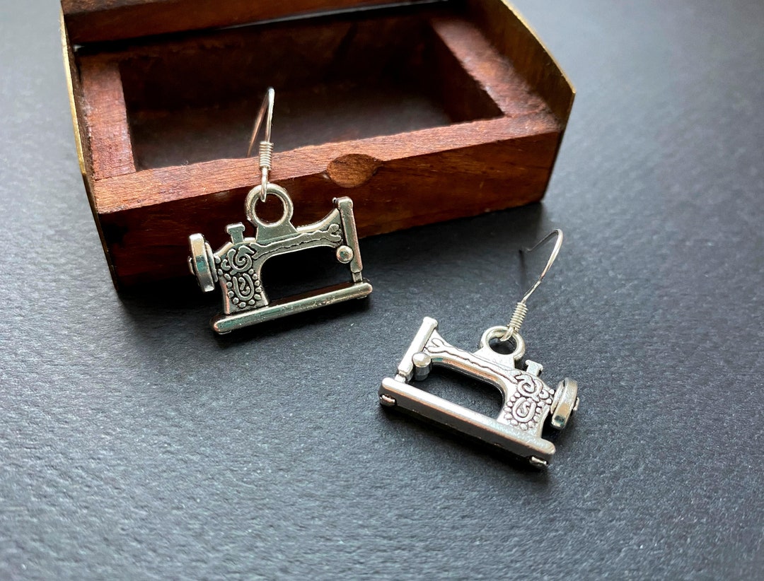 WEVENI Vintage Sewing Machine Dangle Earrings - Acrylic Jewelry With Scissors & Iron Charms, Gift For Sewing Lovers