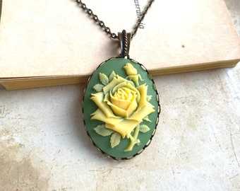 Gorgeous floral cameo necklace, Selma Dreams, sage green flower cameo, vintage necklace, gift for mom, green cameo necklace, gifts for her