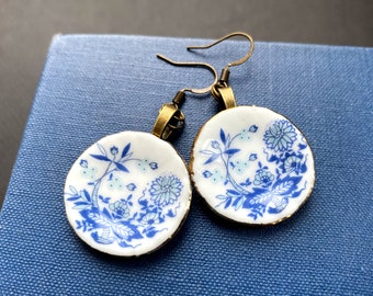 Pendientes de plato de porcelana en miniatura, Alicia en el país de las maravillas, Pendientes de porcelana, Pendientes de cerámica, Pendientes de flores, Pendientes en miniatura