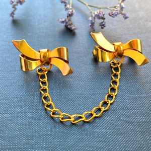 Gold Bow Collar Brooch, Sweater Holder, Cardigan Chain, Gold Sweater Holder, Gold Collar Brooch, 50's Fashion, Cardigan Clip, Collar Chain