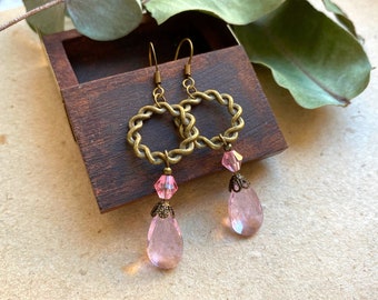 Elegant pink glass earrings, Art Nouveau earrings, pink glass earrings, pink vintage earrings, Art Deco earrings, vintage earrings