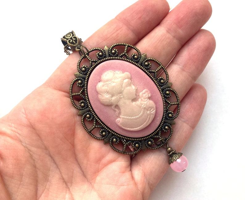 Kamee-Halskette mit großem rosa Anhänger, Geschenk für Frau, traditionelle Kamee-Halskette, rosa Kamee-Halskette, viktorianischer Schmuck, große Kamee, Geschenk Bild 4