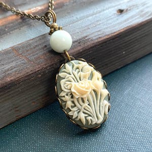 Floral Cameo Necklace, Blue Jade Pearl, Floral Cameo Pendant, Turquoise Cameo, Jade Necklace, Nature Jewelry, Mother Gifts, Pretty Necklace