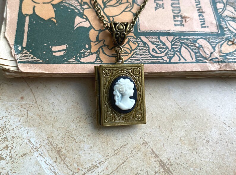 Book locket necklace, cameo necklace, Selma Dreams, Victorian jewelry, traditional cameo, book lover gifts, vintage necklace, black cameo zdjęcie 2